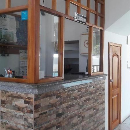 Hostal La Mirada Del Solitario George Puerto Ayora  Eksteriør billede