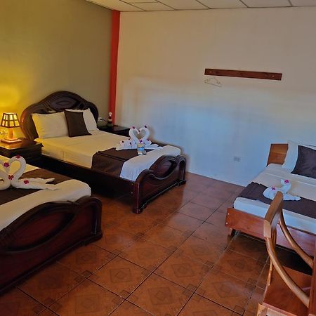 Hostal La Mirada Del Solitario George Puerto Ayora  Eksteriør billede