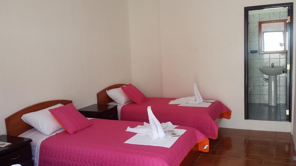 Hostal La Mirada Del Solitario George Puerto Ayora  Værelse billede