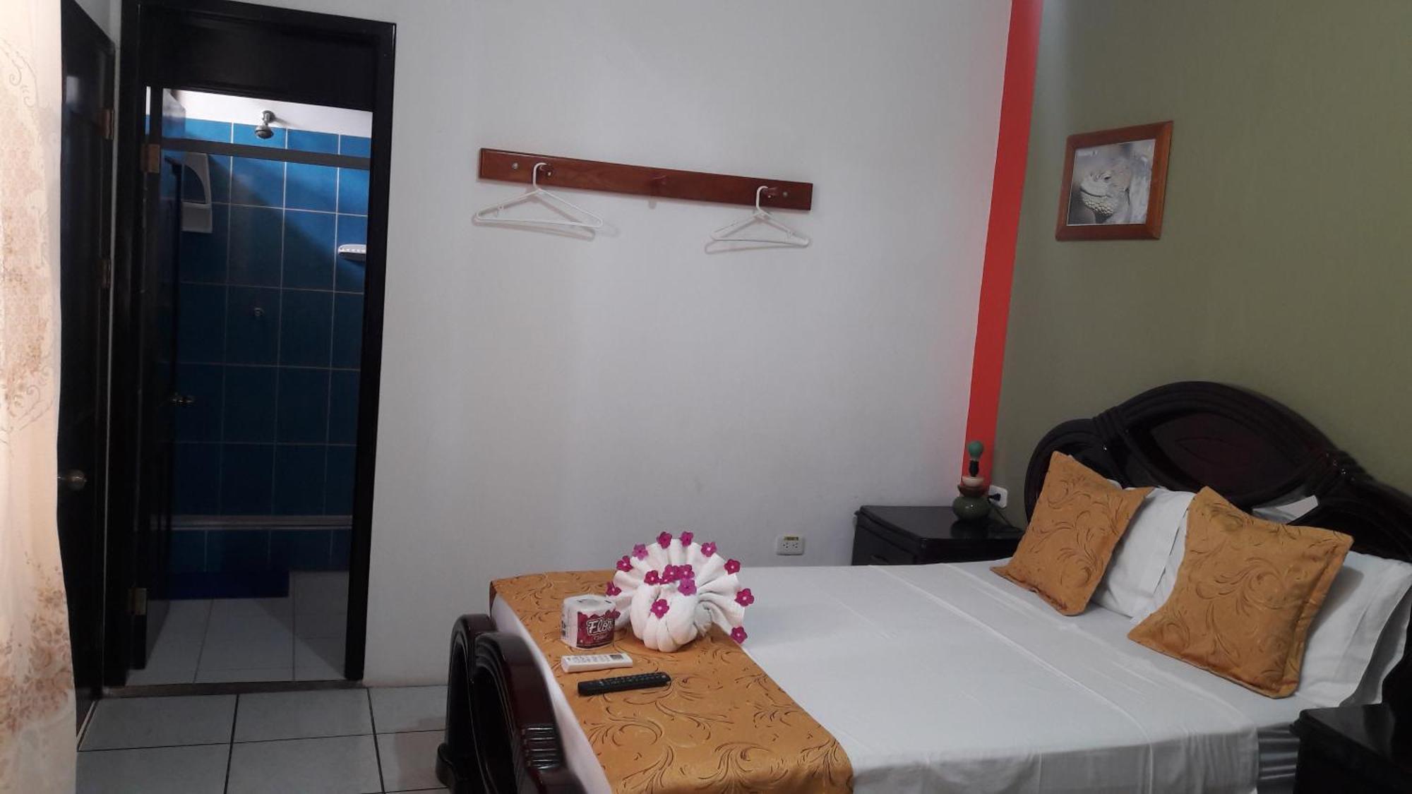 Hostal La Mirada Del Solitario George Puerto Ayora  Eksteriør billede