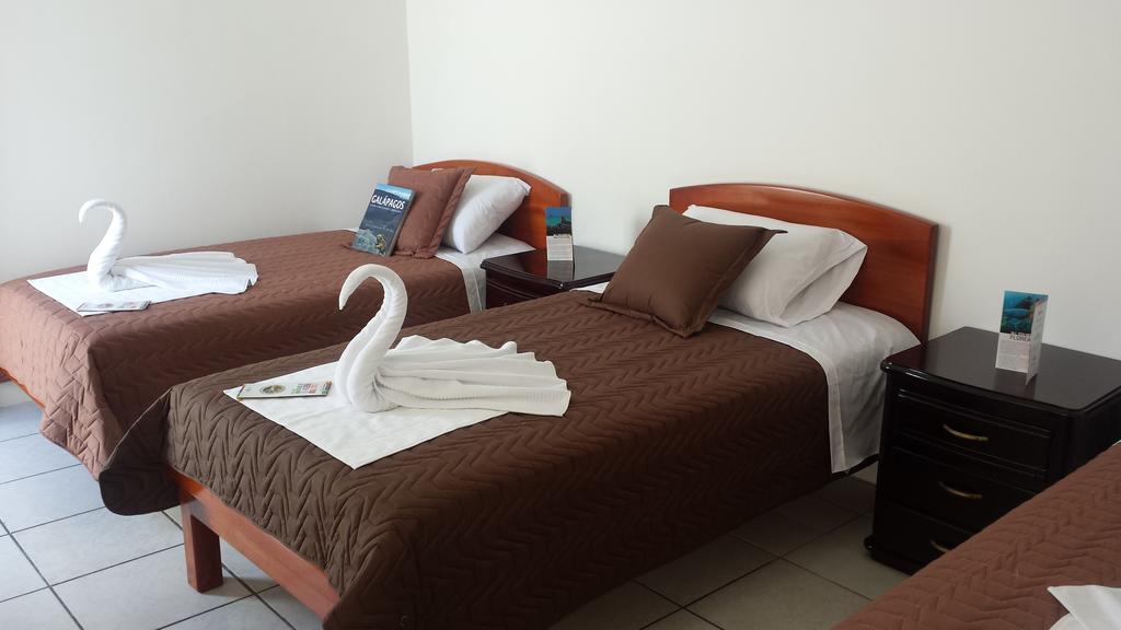Hostal La Mirada Del Solitario George Puerto Ayora  Eksteriør billede