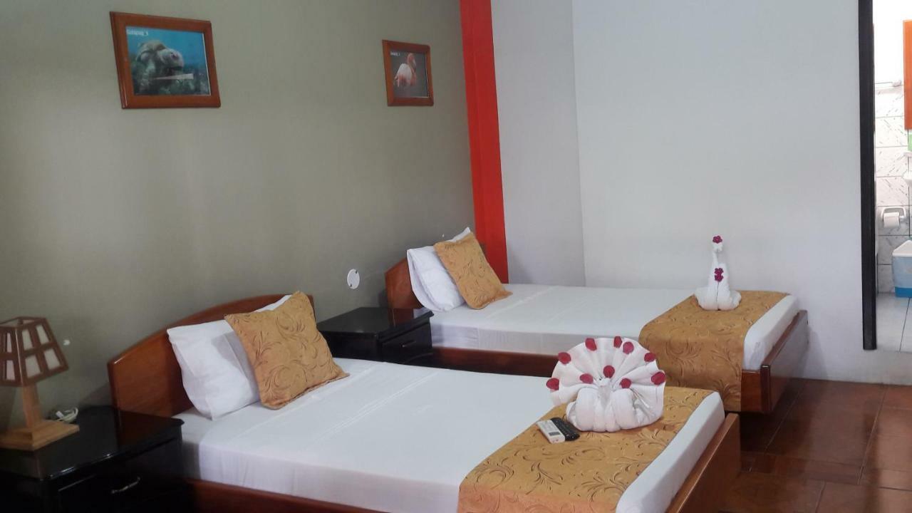 Hostal La Mirada Del Solitario George Puerto Ayora  Eksteriør billede